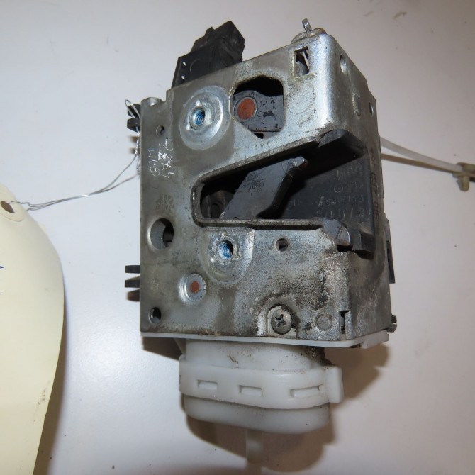 Serrure porte avd occasion AUDI 100 III Phase 1 01-1991->06-1994 2.5 TDI 115ch 2