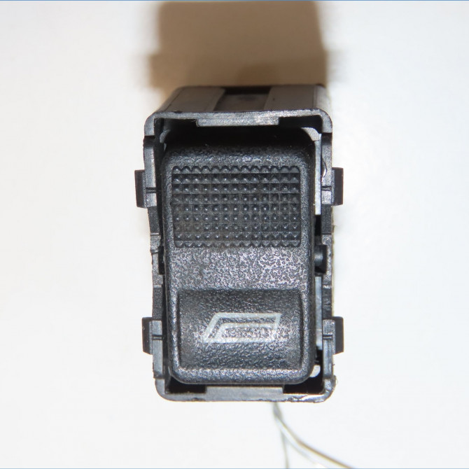 Commande lève-glace porte avant droite occasion AUDI 100 III Phase 1 01-1991->06-1994 2.5 TDI 115ch 1