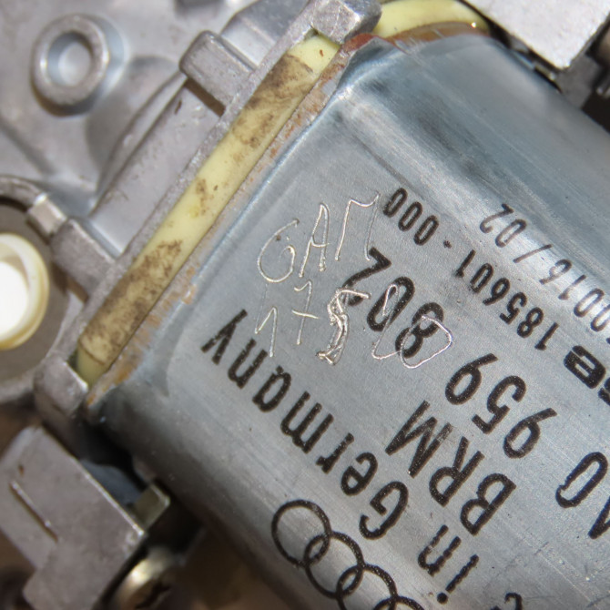 Mecanisme + moteur lève-glace avant droit occasion AUDI 100 III Phase 1 01-1991->06-1994 2.5 TDI 115ch 5