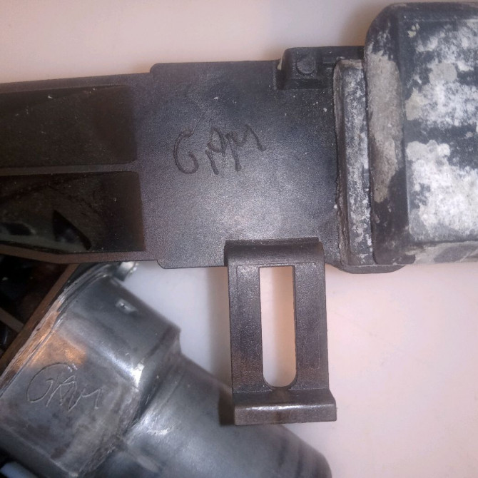 Moteur essuie-glace arrière occasion CITROEN C4 GRAND PICASSO II Phase 1 04-2013->... 1.6 e-HDi 115ch 9819523180 5