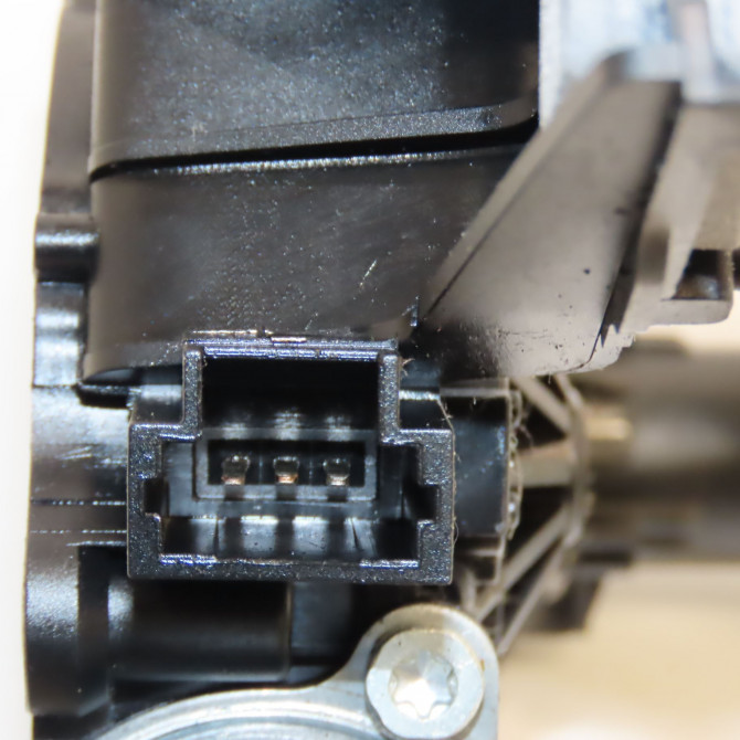 Moteur essuie-glace arrière occasion PEUGEOT 308 II 308 II Phase 1 2013-06-01->2017-08-31 1.6 HDI 92ch 9819523180 3