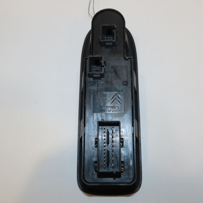 Commande lève-glace porte avant gauche occasion PEUGEOT 308 I Phase 1 SW 05-2008->03-2011 1.6 HDI 110ch 649026 2