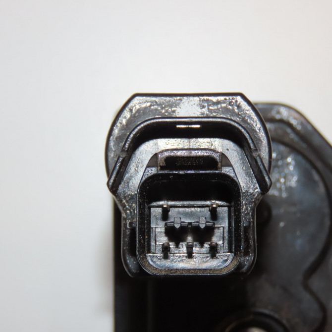 Serrure porte avg occasion HYUNDAI I 10 I Phase 1 03-2008->12-2010 1.2i 813100X021 3