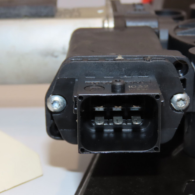 Mecanisme + moteur lève-glace avant droit occasion FIAT PUNTO III Phase 1 01-2012->... 1.2i 69ch 52055486 3