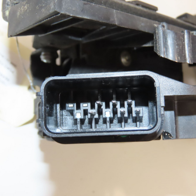 Serrure porte avd occasion FORD FOCUS II Phase 2 SW 01-2008->12-2010 5041662 4