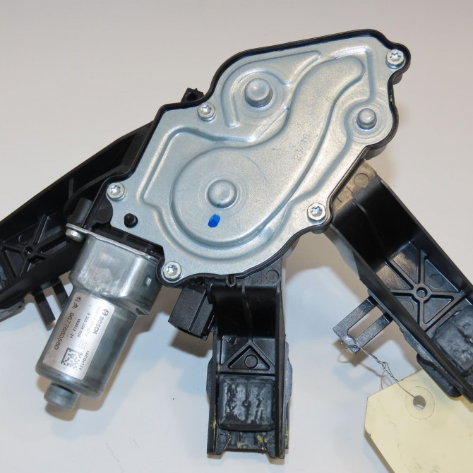 Moteur essuie-glace arrière occasion CITROEN C4 PICASSO II Phase 2 09-2016->... 1.6 BLUEHDI 120ch 9819523180 2