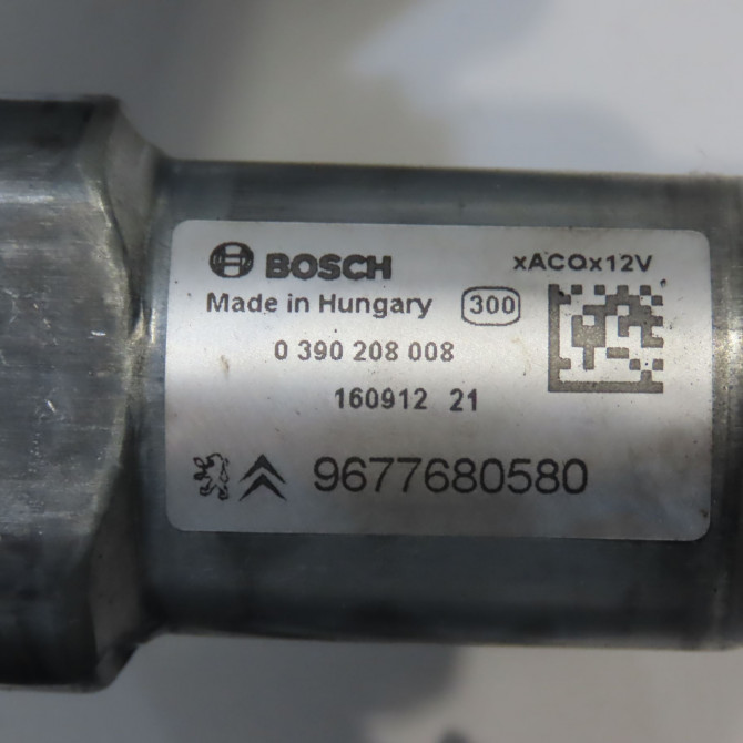 Moteur essuie-glace arrière occasion CITROEN C4 PICASSO II Phase 2 09-2016->... 1.6 BLUEHDI 120ch 9819523180 4