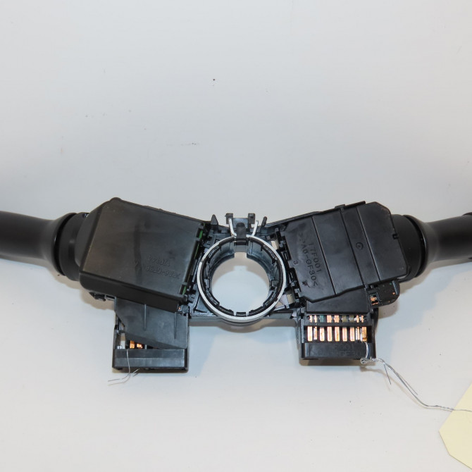 Bloc commodos occasion PEUGEOT 107 Phase 2 01-2009->01-2012 1.0i 70ch 12v 2