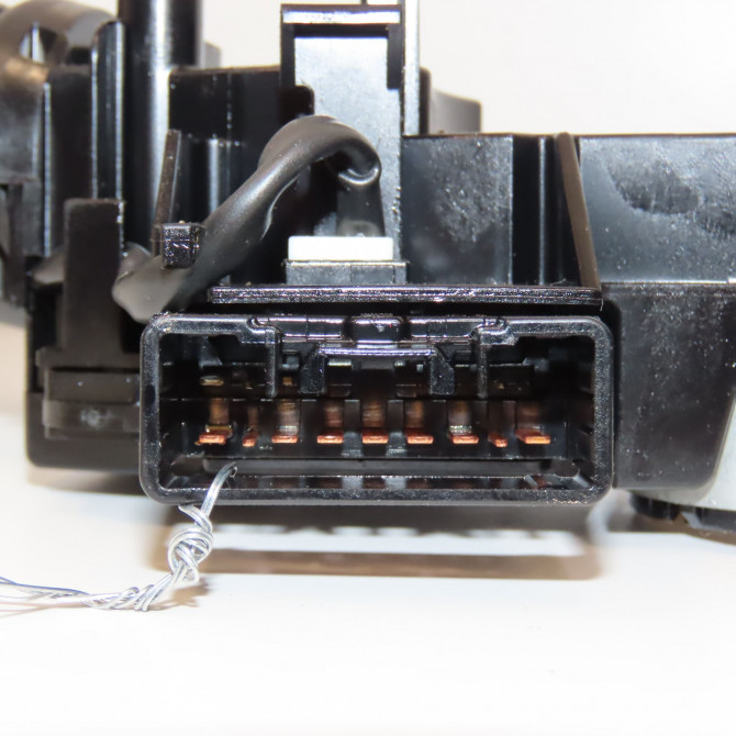 Bloc commodos occasion PEUGEOT 107 Phase 2 01-2009->01-2012 1.0i 70ch 12v 3