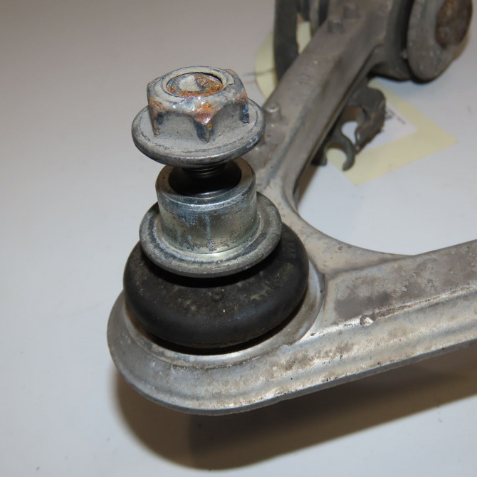 Triangle sup avd occasion MASERATI 146 Phase 1 04-1995->04-1999 4.2i 401ch 3