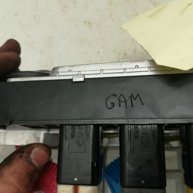 Commande de chauffage occasion HYUNDAI I 10 I Phase 1 03-2008->12-2010 1.2i 972500X030S4 3