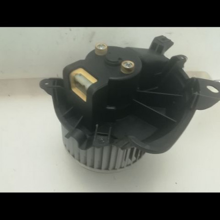 Ventilateur de chauffage occasion FIAT GRANDE PUNTO III Phase 1 09-2005->12-2013 1.3 DT MULTIJET 16v 75ch 77364953