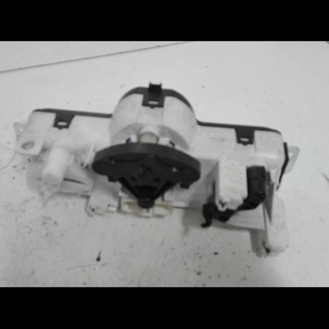 Commande de chauffage occasion RENAULT KANGOO II Phase 1 01-2008->03-2013 1.5 DCI 85ch 275100550R 2