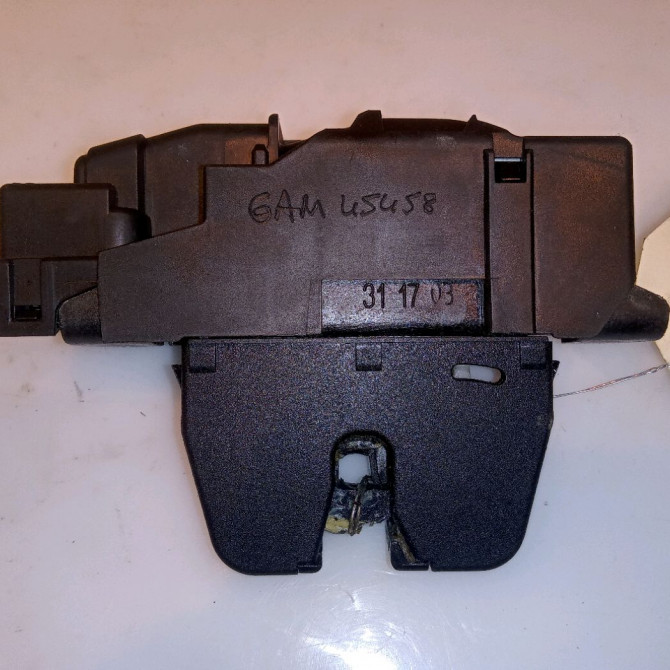 Serrure hayon occasion CITROEN C3 III Phase 1 10-2016->... 1.2i 82ch 9816195380 2