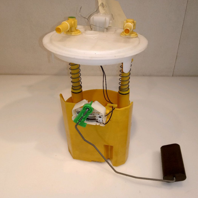 Jauge a carburant occasion RENAULT CLIO III Phase 1 09-2005->03-2009 1.5 DCI 70ch 8200906204 1