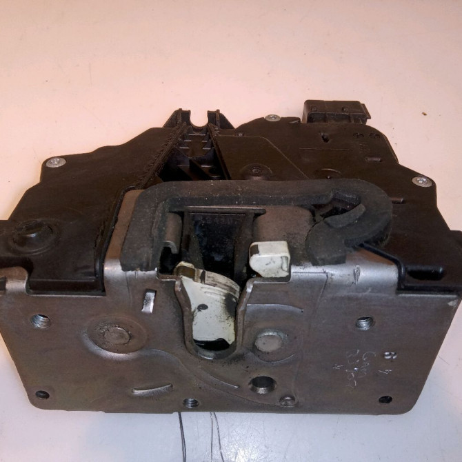 Serrure porte ard occasion FIAT PUNTO EVO III Phase 1 10-2009->12-2013 1.3 MULTIJET 75ch 52061792 1