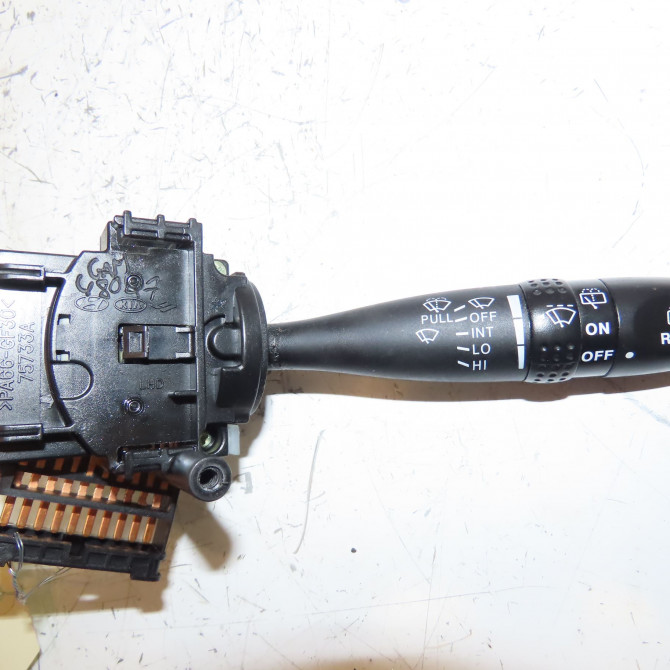 Commande essuie glace occasion HYUNDAI GETZ Phase 2 11-2005->10-2010 1.1i 934201C130 1