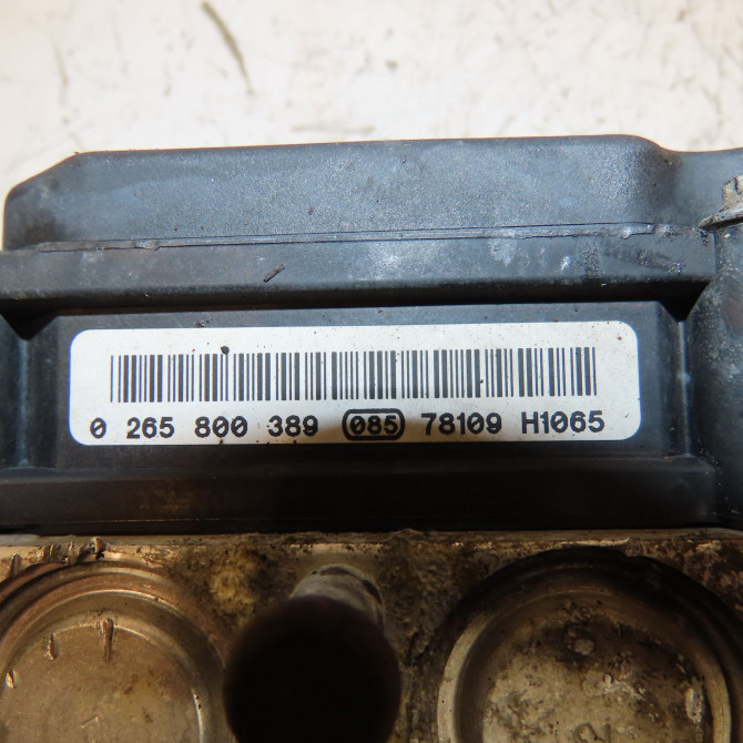 Unité hydraulique ABS occasion HYUNDAI GETZ Phase 2 11-2005->10-2010 1.1i 589101C310 3