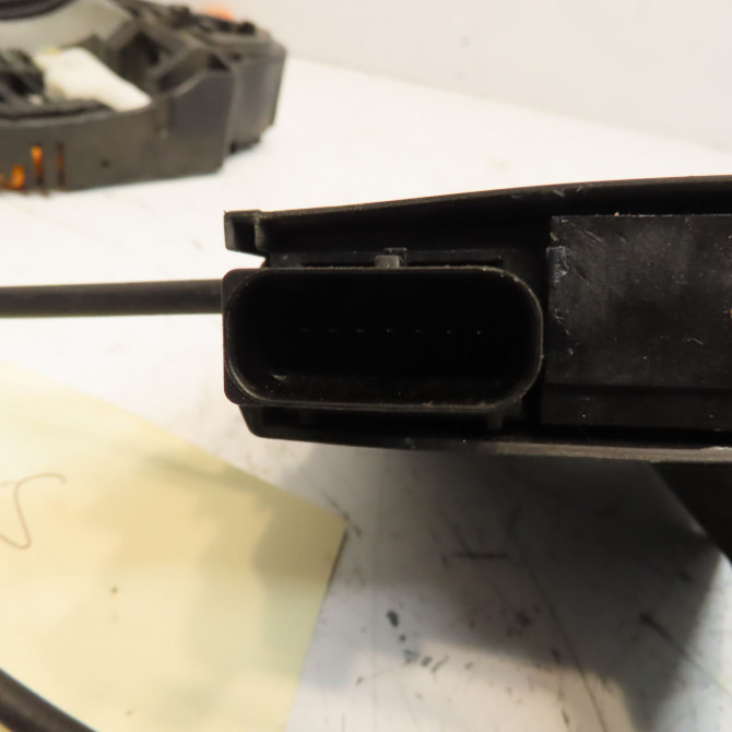 Serrure porte ard occasion CITROEN C4 PICASSO II Phase 1 04-2013->... 1.6 e-HDi 8v 115ch 9826133680 3