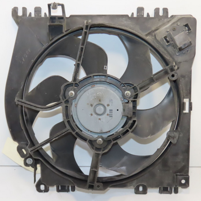 Ventilateur de refroidissement occasion RENAULT CLIO III Phase 2 03-2009->12-2014 1.5 DCI 75ch 7701068310 2