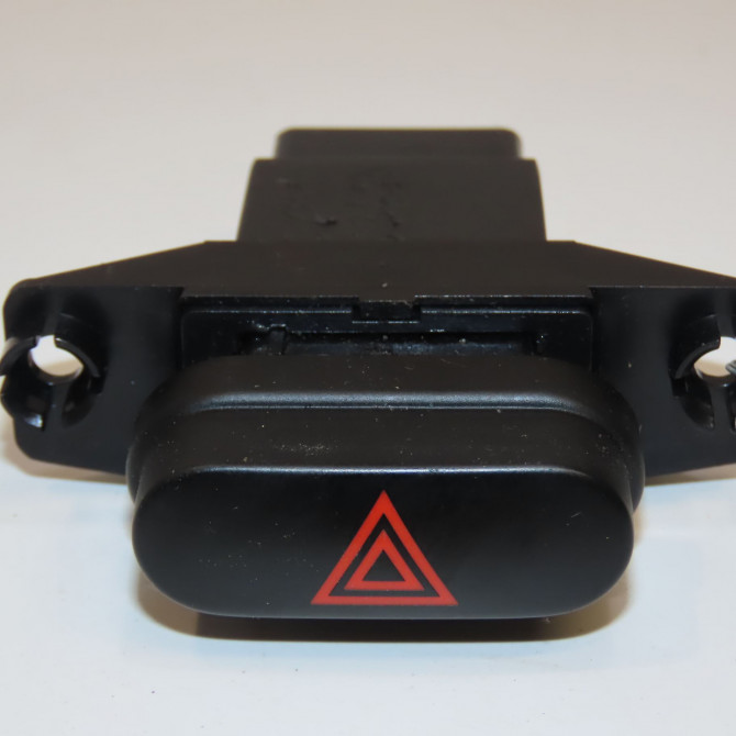 Bouton de warning occasion HYUNDAI I 10 I Phase 1 03-2008->12-2010 1.2i 937900X3004X 1