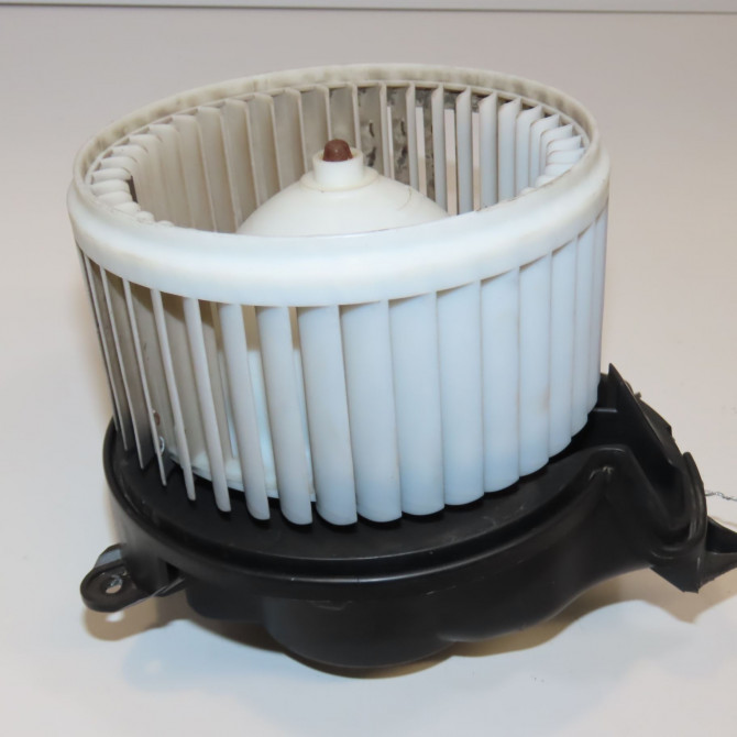 Ventilateur de chauffage occasion FIAT PUNTO III Phase 1 01-2012->... 1.2i 69ch 77364953 1