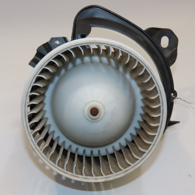 Ventilateur de chauffage occasion FIAT PUNTO III Phase 1 01-2012->... 1.2i 69ch 77364953 2