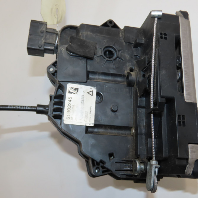 Serrure porte arg occasion FIAT PUNTO III Phase 1 01-2012->... 1.2i 69ch 52065102 2