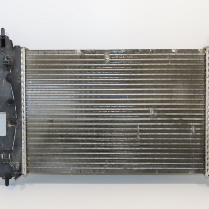 Radiateur occasion FIAT PUNTO III Phase 1 01-2012->... 1.2i 69ch 52233982 1