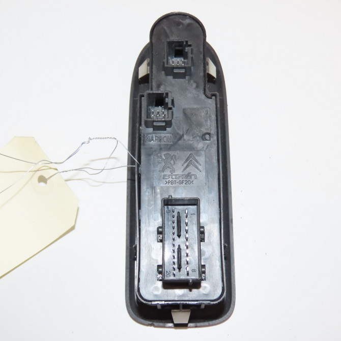 Commande lève-glace porte avant gauche occasion CITROEN C5 II Phase 1 04-1995->04-1999 2.0 HDI 140ch 6490Y6 2