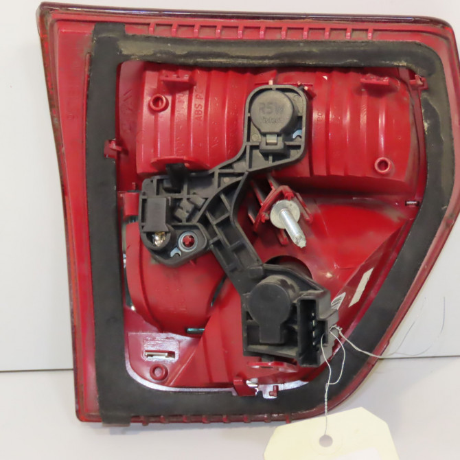 Feu arrière intérieur droit occasion CITROEN C5 II Phase 1 04-1995->04-1999 2.0 HDI 140ch 6351JX 2