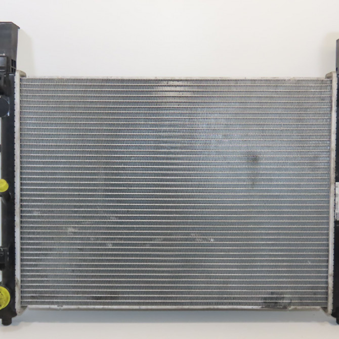 Radiateur occasion RENAULT KANGOO II Phase 1 01-2008->03-2013 1.5 DCI 85ch 8200418329 2