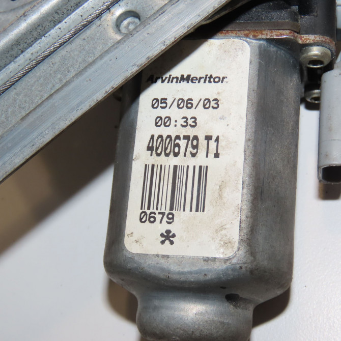 Mecanisme + moteur lève-glace avant droit occasion CITROEN XSARA Phase 2 09-2000->12-2005 1.4i 9222L0 5