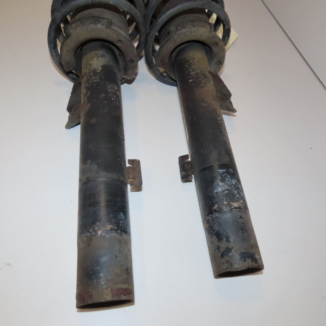 Amortisseur avant droit occasion B.M.W. SERIE 3 V Phase 1 03-2005->09-2008 31316785592 3