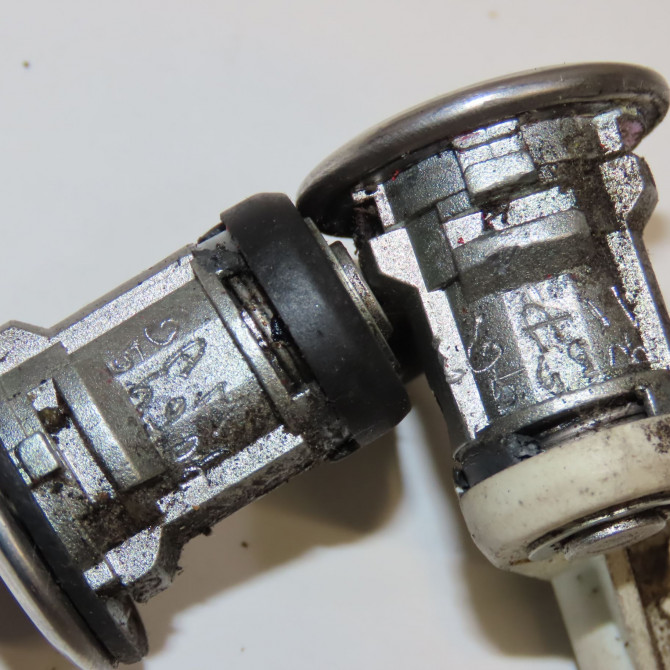 Kit serrures + antivol occasion DACIA SANDERO I Phase 1 06-2008->10-2012 1.4 MPI 75ch 6001550798 5