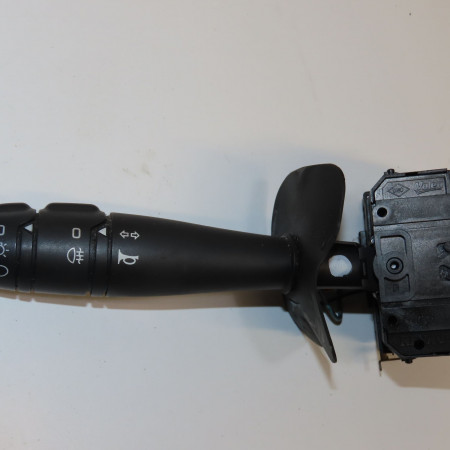 Commande clignotant occasion DACIA SANDERO I Phase 1 06-2008->10-2012 1.4 MPI 75ch 6001551360