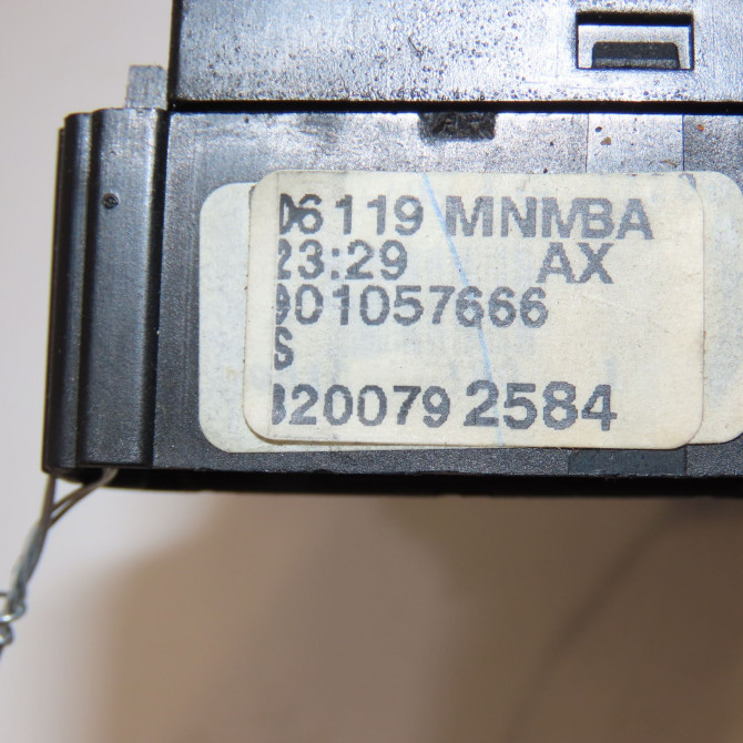 Commande clignotant occasion DACIA SANDERO I Phase 1 06-2008->10-2012 1.4 MPI 75ch 6001551360 4