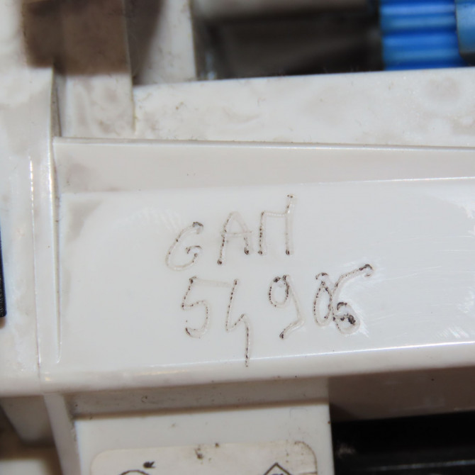 Commande de chauffage occasion DACIA SANDERO I Phase 1 06-2008->10-2012 1.4 MPI 75ch 6001551696 5