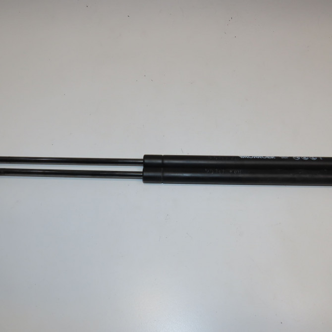 Verin droit hayon occasion HYUNDAI GETZ Phase 2 11-2005->10-2010 1.1i 817700B000 1