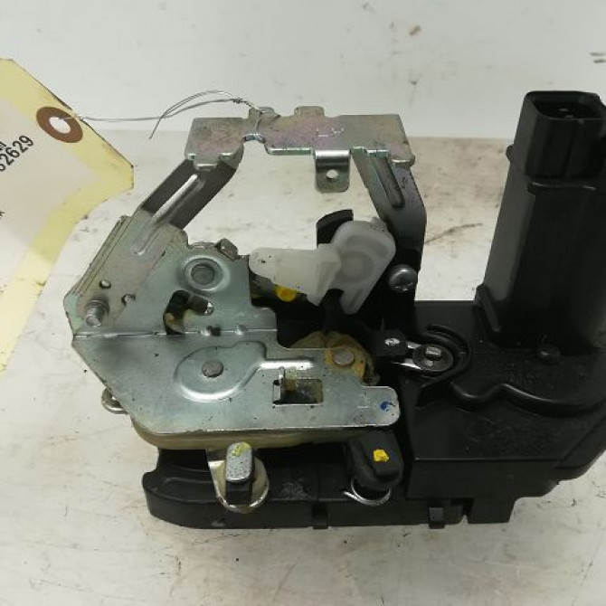 Serrure porte arg occasion HYUNDAI I 10 I Phase 1 03-2008->12-2010 1.2i 814100X021 2