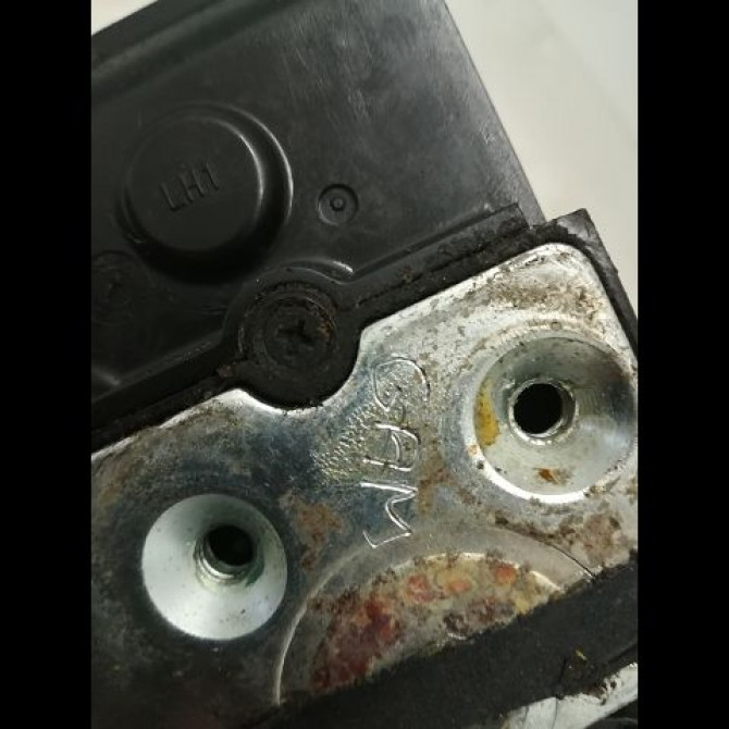 Serrure porte arg occasion HYUNDAI I 10 I Phase 1 03-2008->12-2010 1.2i 814100X021 5