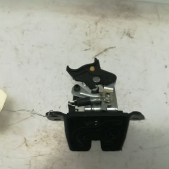 Serrure hayon occasion HYUNDAI I 10 I Phase 1 03-2008->12-2010 1.2i 812300X010 2