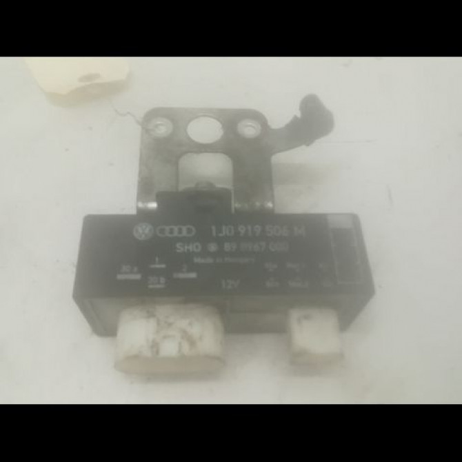 Boitier de préchauffage occasion VOLKSWAGEN POLO V POLO V Phase 1 2009-09-01->2014-05-31 1.6 TDI 90 38907281D 1