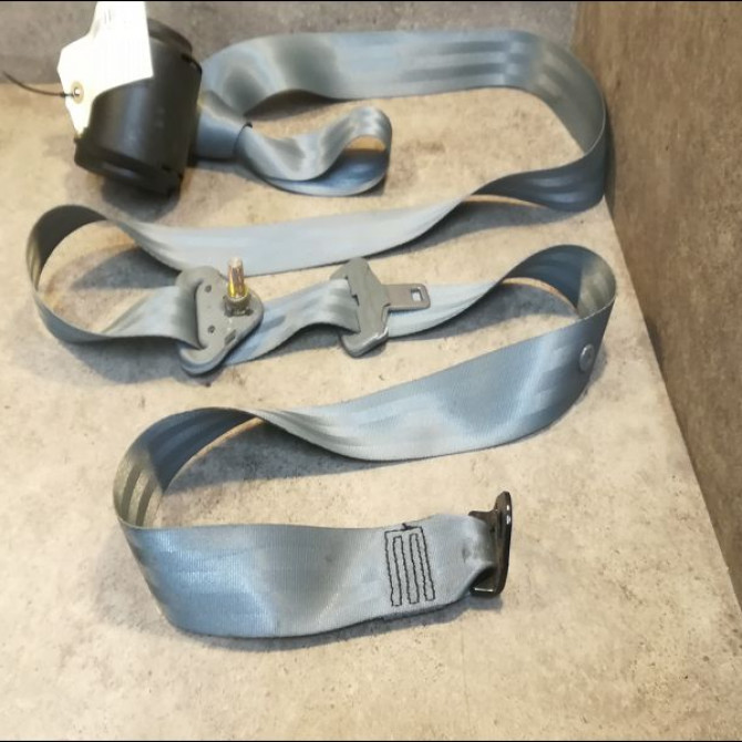 Ceinture arrière gauche occasion RENAULT TWINGO I Phase 3 08-2000->06-2007 1.2i 8v 60ch 8200703404 1