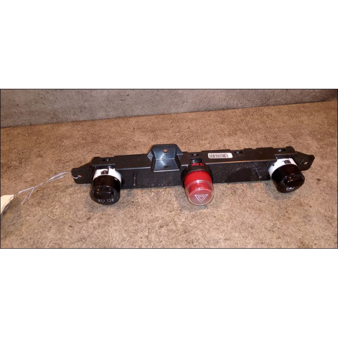 Bouton de warning occasion FIAT 500 II 500 II Phase 1 2007-07-01->2016-03-31 1.2i 69ch 735451108 1