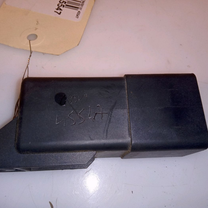 Boitier de préchauffage occasion VOLKSWAGEN GOLF V Phase 1 11-2003->10-2008 1.9 TDI 90ch 38907281D 3