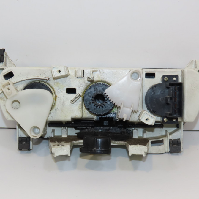 Commande de chauffage occasion FIAT DOBLO I Phase 1 03-2001->12-2005 1.9 D 46723236 2