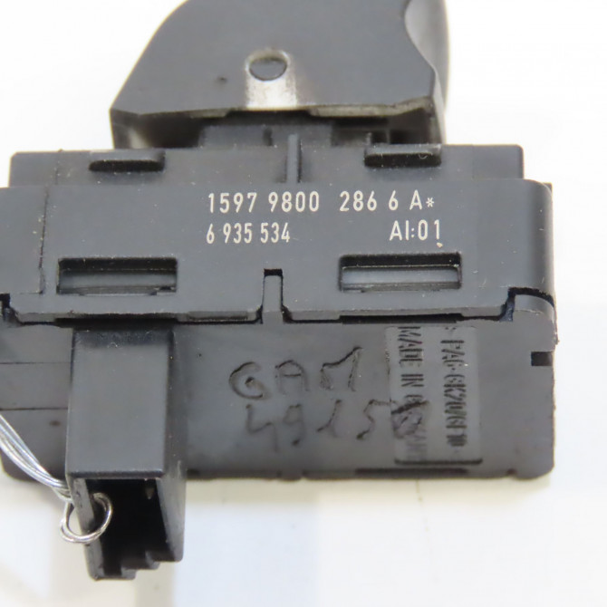 Commande lève-glace porte avant droite occasion B.M.W. SERIE 3 V Phase 1 03-2005->09-2008 61316957820 3