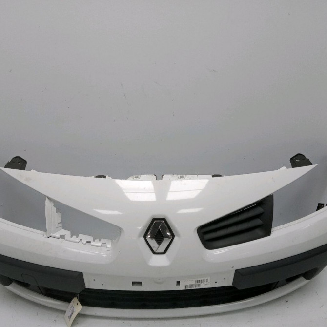 Pare-choc avant occasion RENAULT MEGANE II Phase 2 01-2006->06-2009 1.5 DCI 105ch 620223579R 1