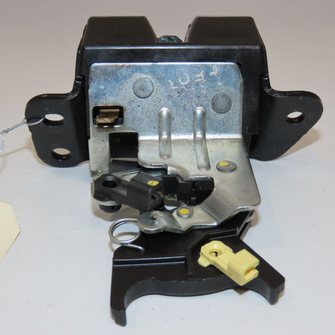 Serrure hayon occasion HYUNDAI I 10 I Phase 1 03-2008->12-2010 1.2i 812300X010 2